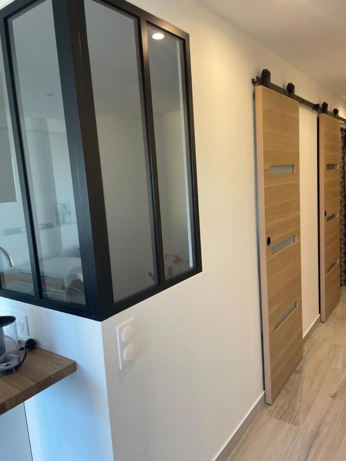 Appartement Pieds Dans L'Eau Vue Mer Bormes Les Mimosas Dış mekan fotoğraf